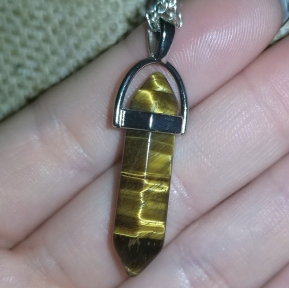 Chakra Healing Pendant Cat's Eye Quartz Necklace - Picture 2 of 6